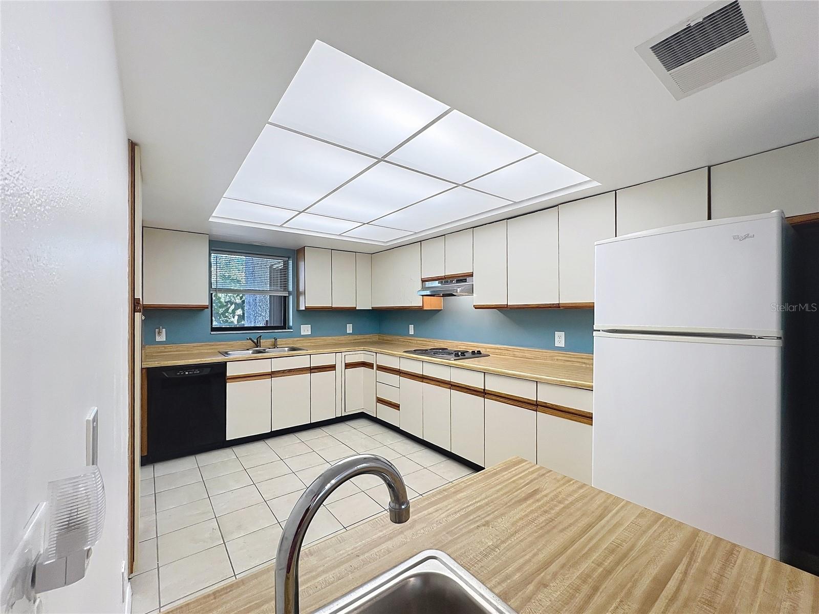 GULF FRONT LAGOON CONDO - Residential