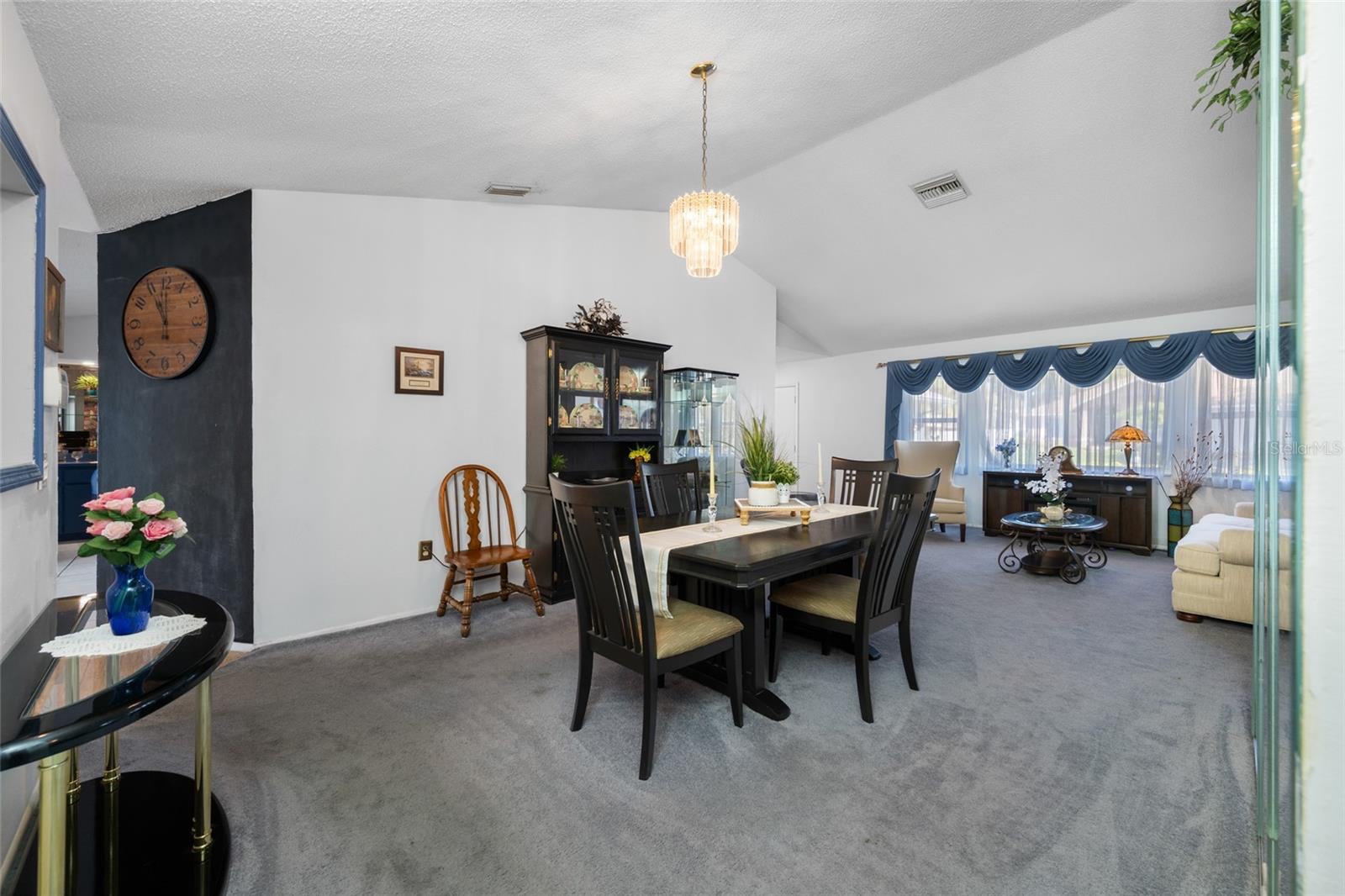 EAGLE CHASE - Residential