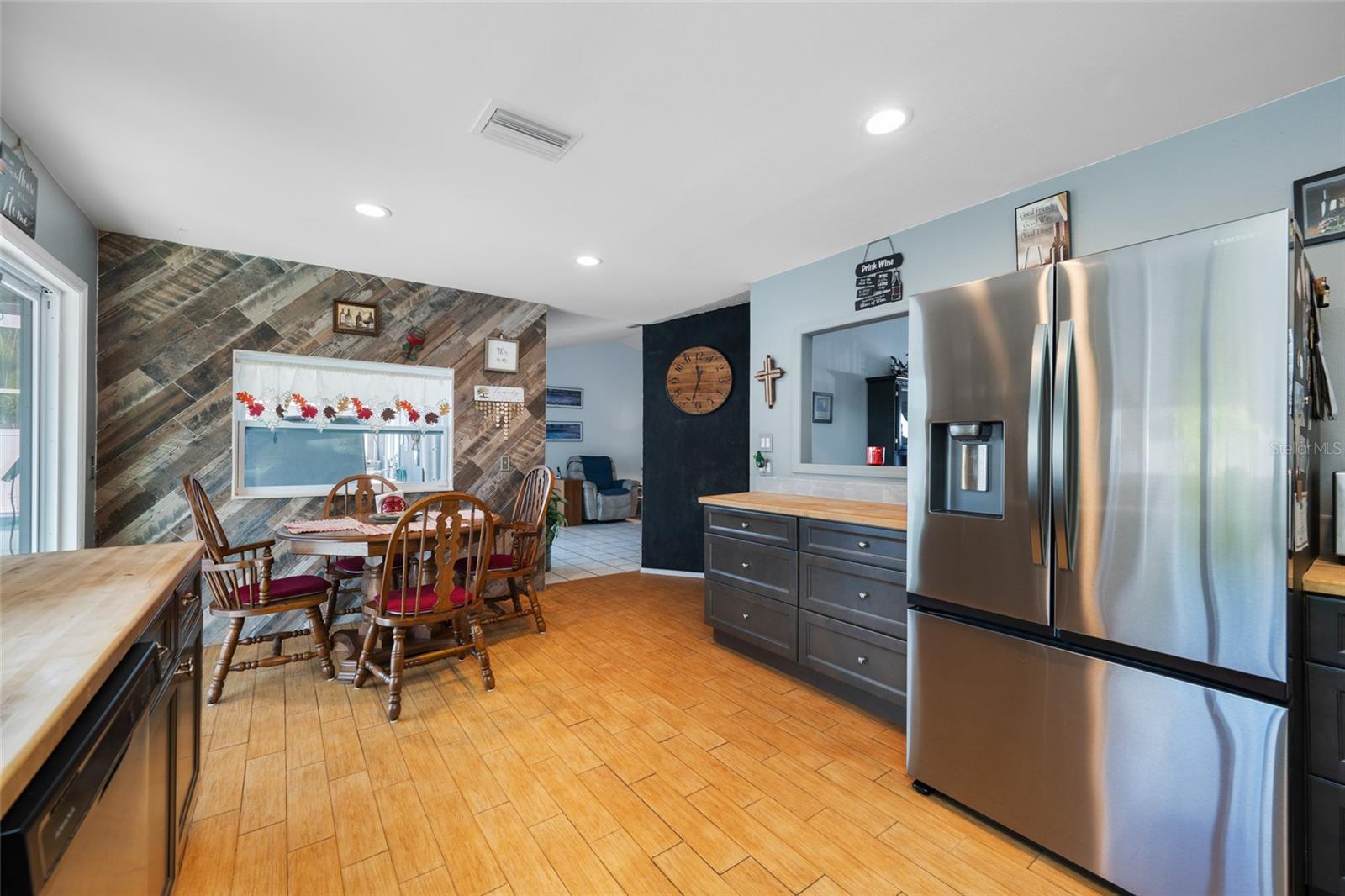 EAGLE CHASE - Residential