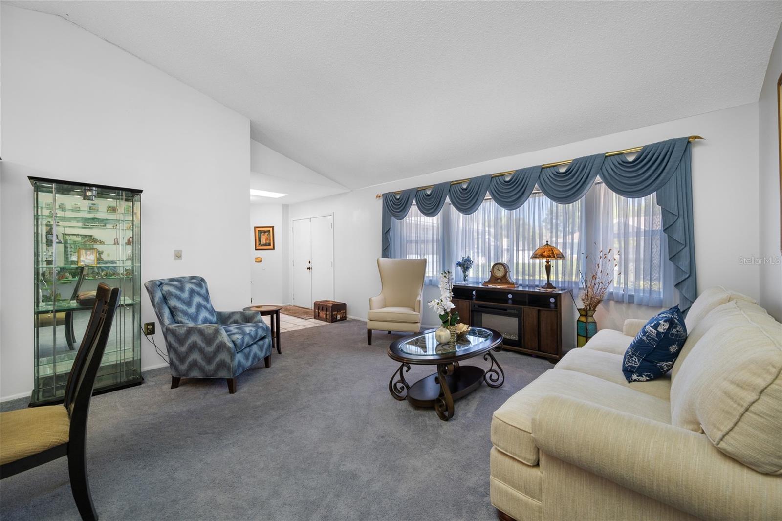 EAGLE CHASE - Residential