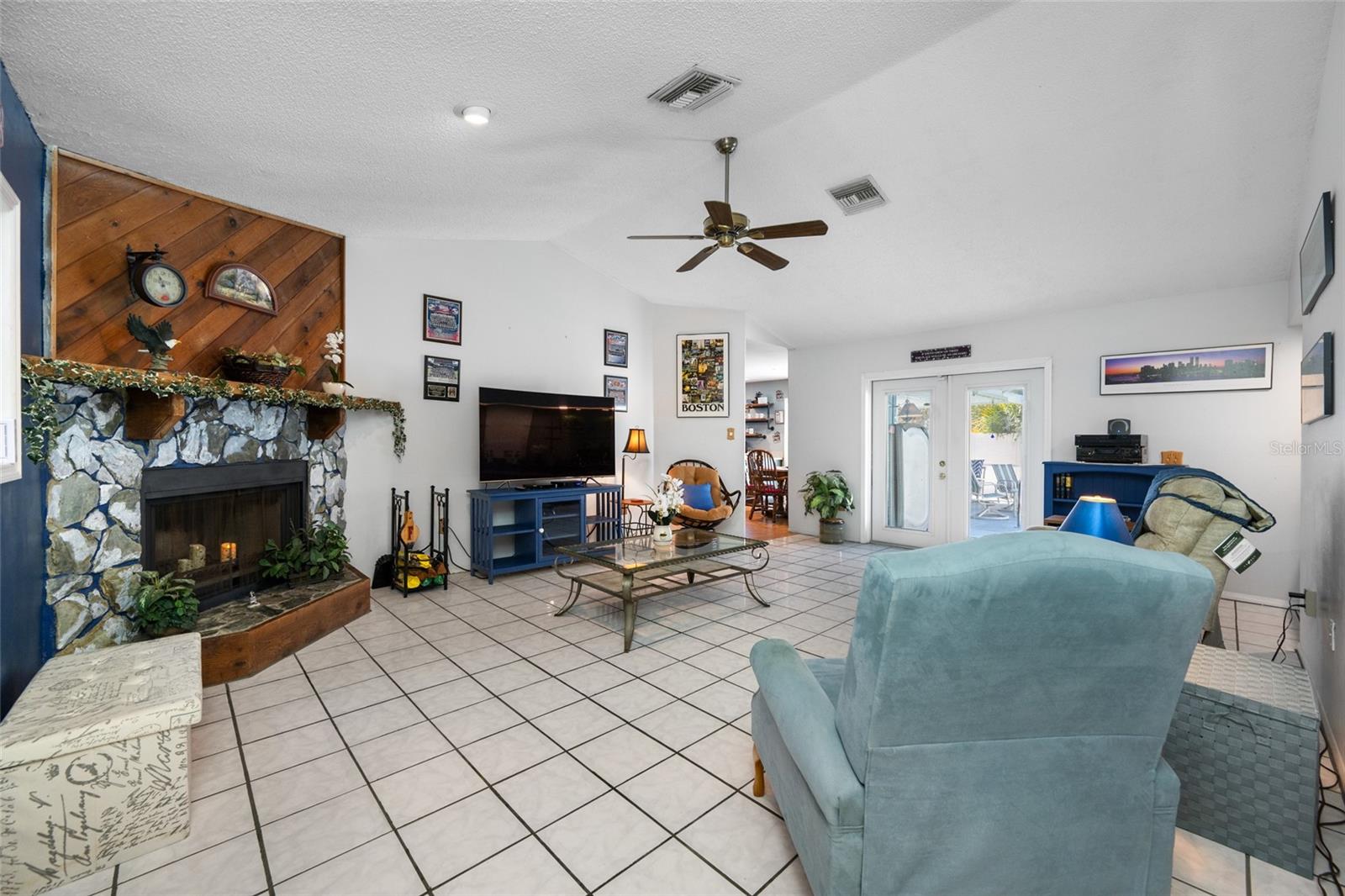 EAGLE CHASE - Residential