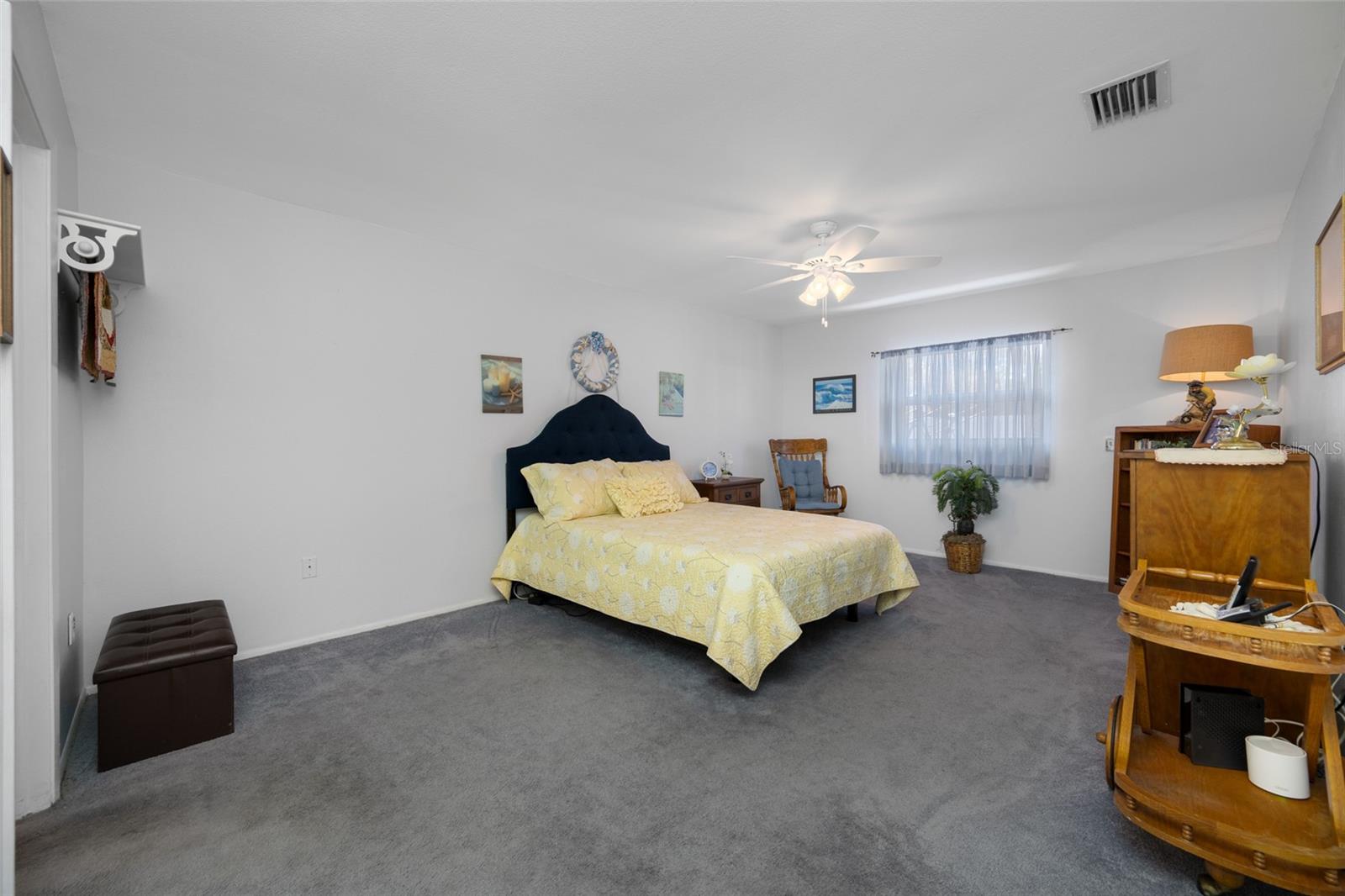 EAGLE CHASE - Residential