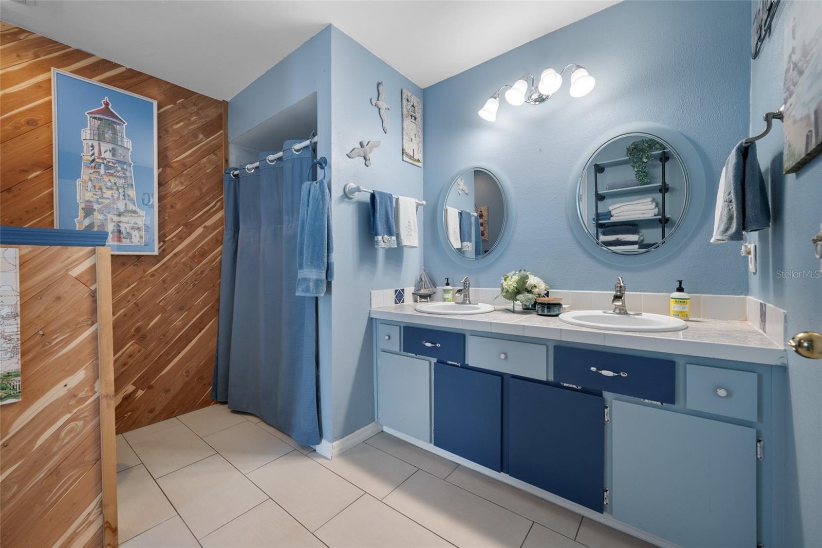 EAGLE CHASE - Residential