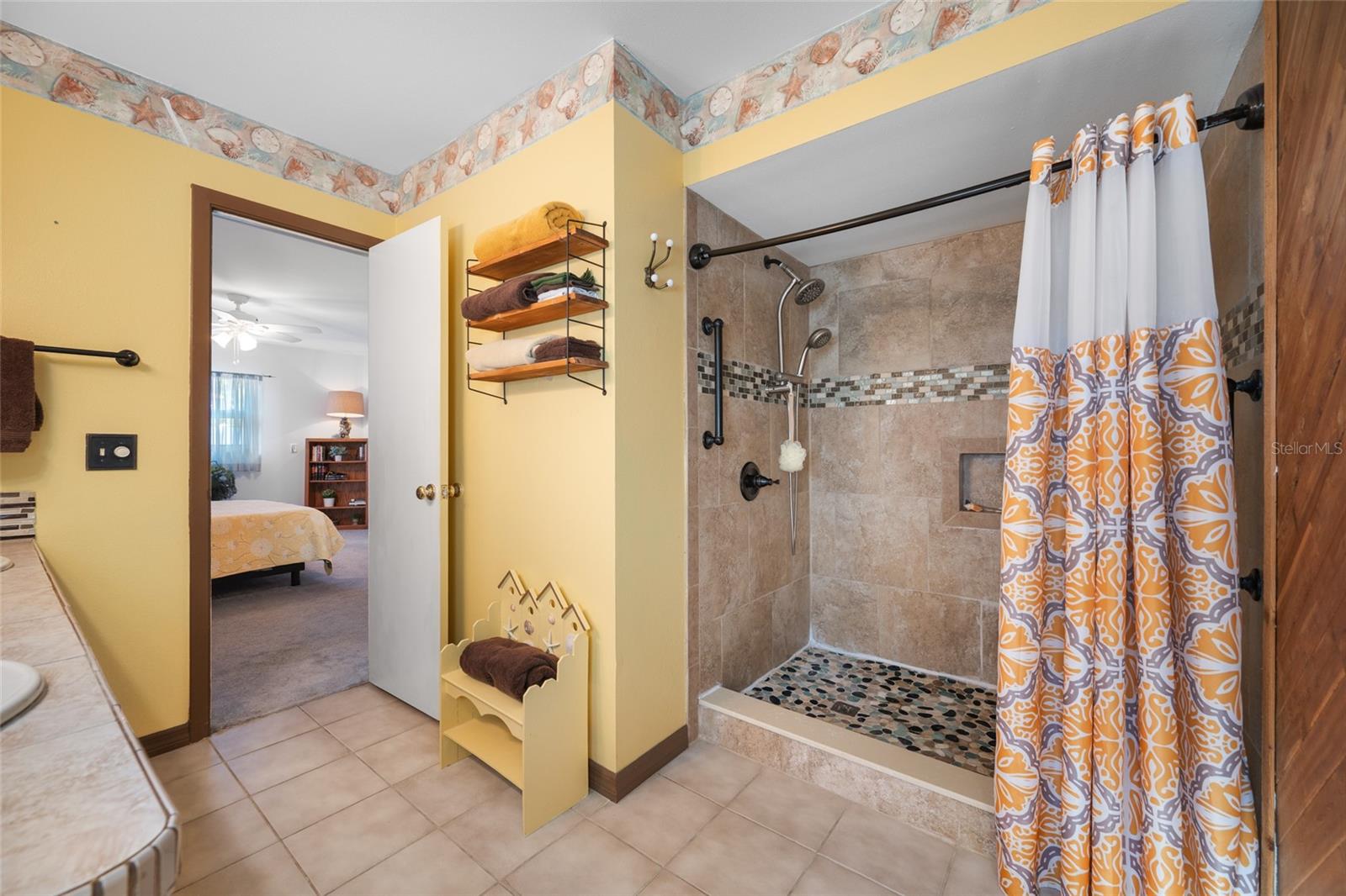 EAGLE CHASE - Residential