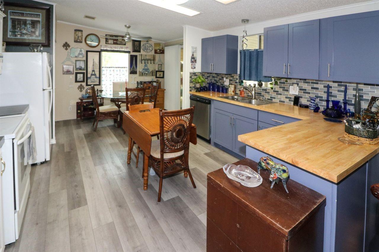 LAKEWOOD VILLAGE - Residential