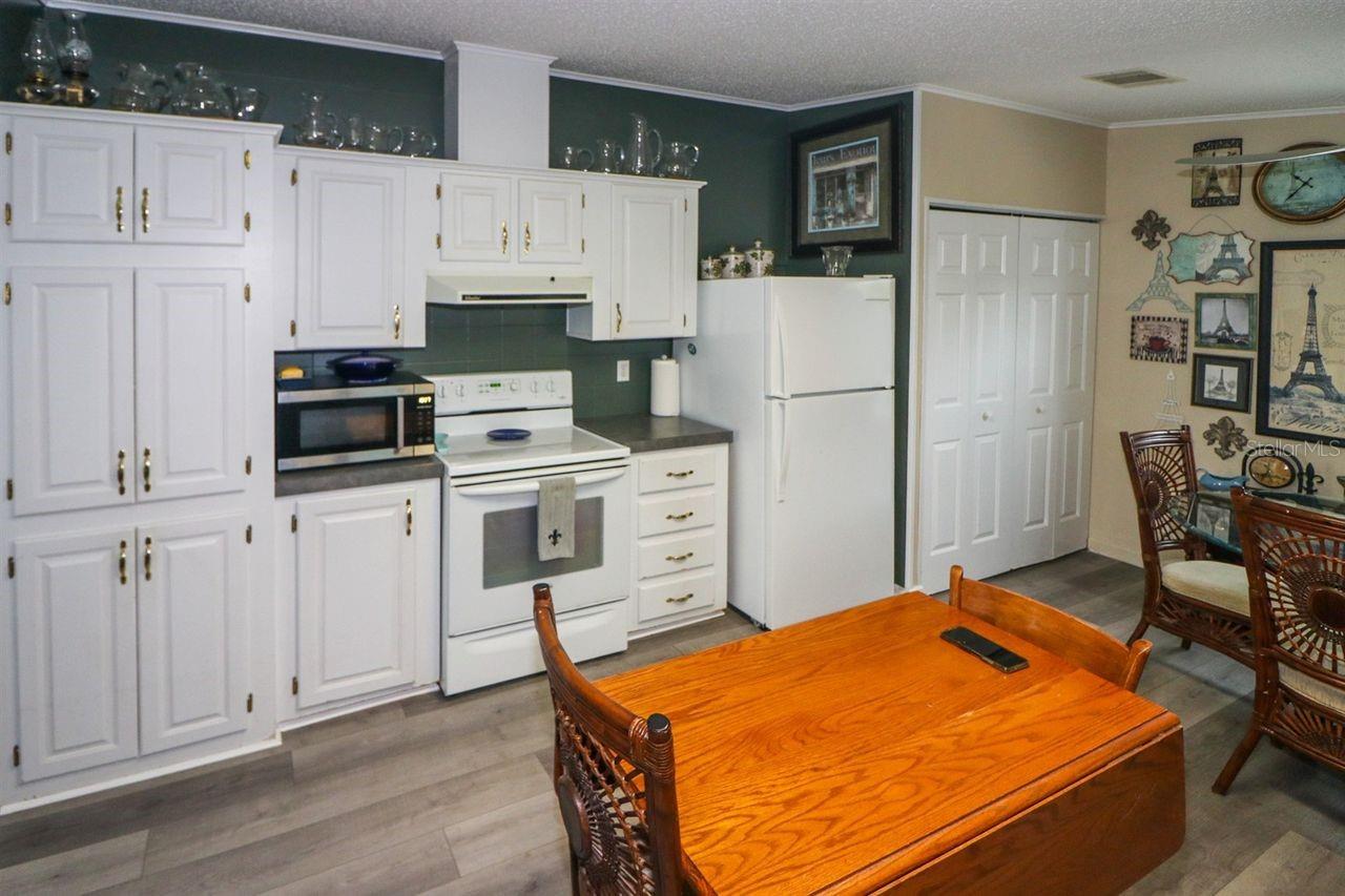 LAKEWOOD VILLAGE - Residential