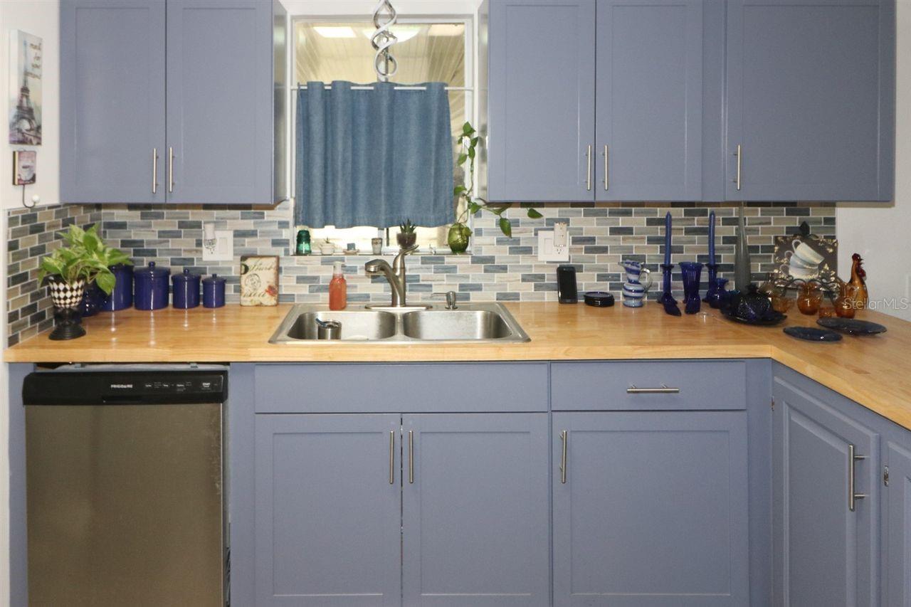 LAKEWOOD VILLAGE - Residential