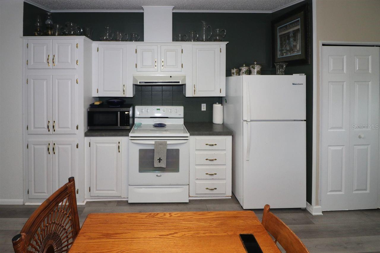 LAKEWOOD VILLAGE - Residential