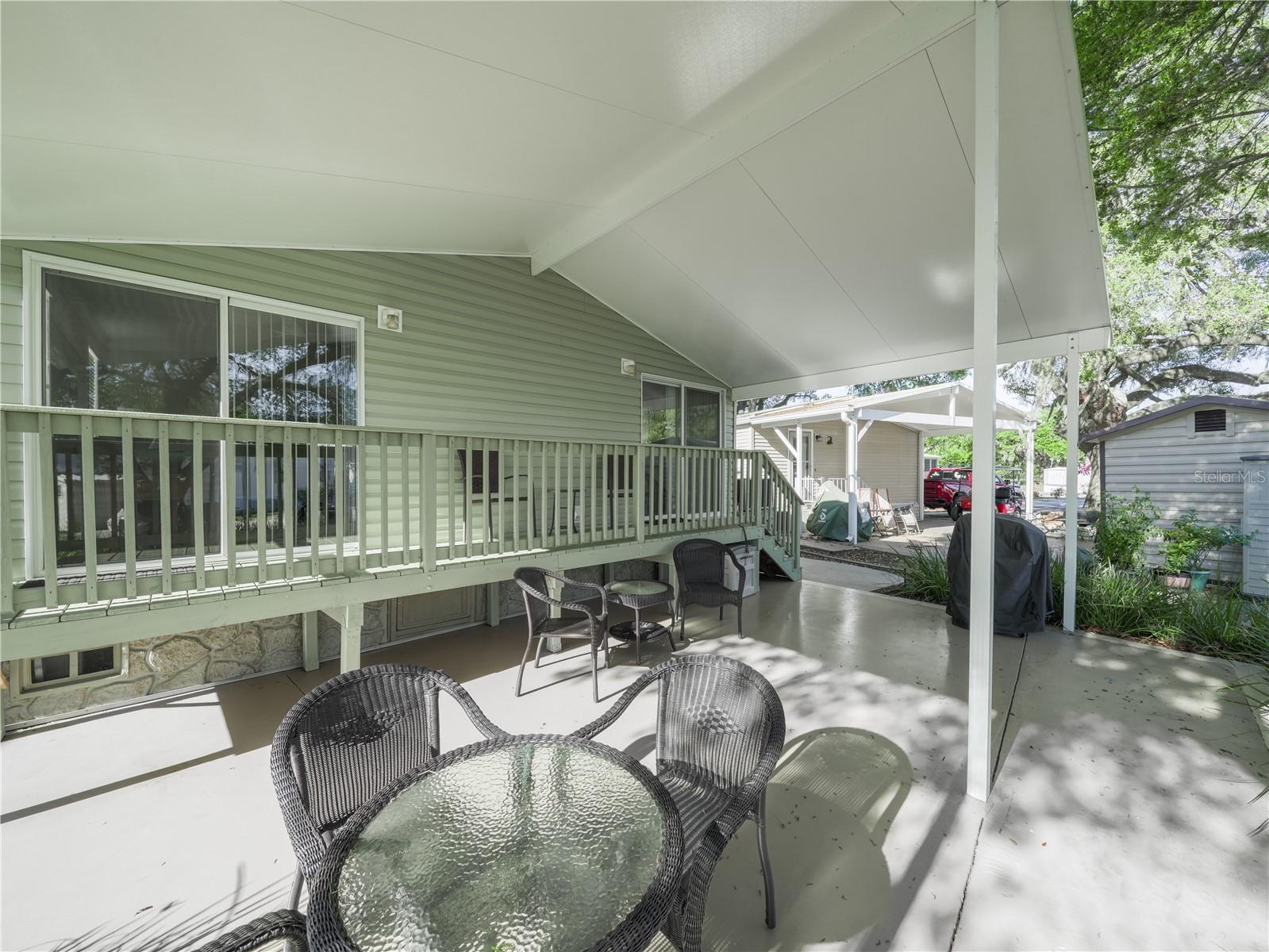 SADDLEBAG LAKE - Residential