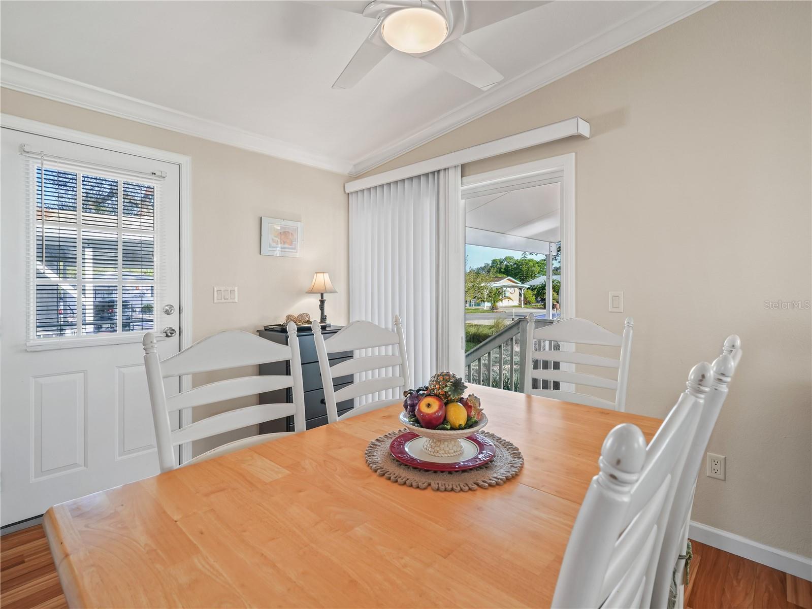 SADDLEBAG LAKE - Residential