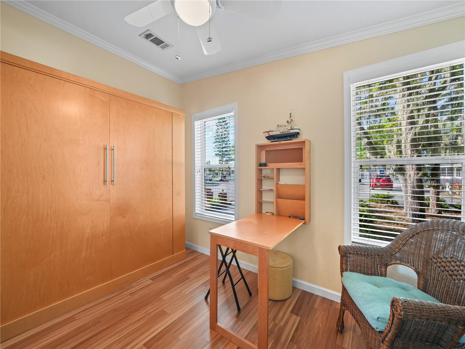 SADDLEBAG LAKE - Residential