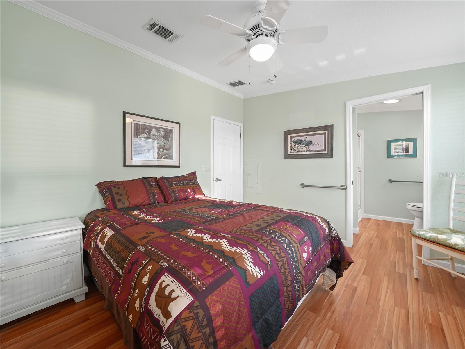 SADDLEBAG LAKE - Residential