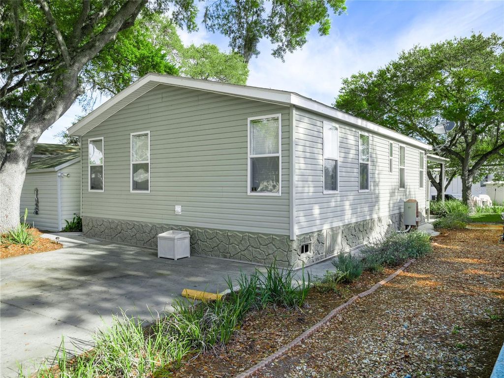 Photo of 8 Night Owl Circle, Lake Wales, FL 33898 (MLS # K4903118)