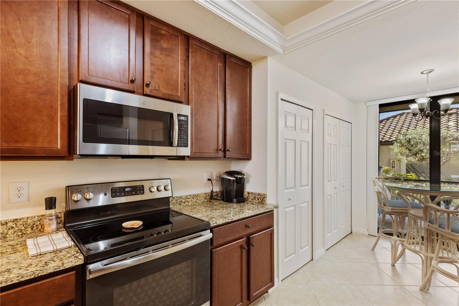 VERANDA I AT LAKEWOOD NATIONAL PH 5 - Residential Lease