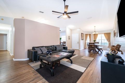 Tiny photo for 25741 Belle Helene, Leesburg, FL 34748 (MLS # S5144825)