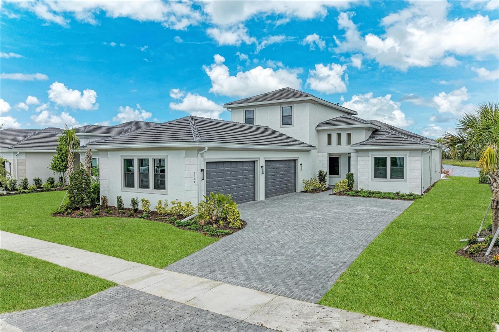 4517 MONDRIAN COURT