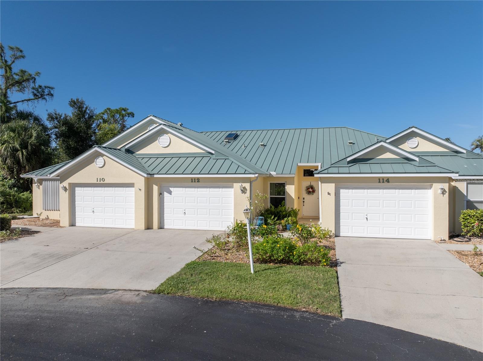Come see this charming Villa in Marlin Run, located in the gated community of Burnt Store Marina – Coastal Living at Its Best! One of Southwest Florida’s most desirable waterfront communities. This beautifully maintained 2-bedroom, 2-bath villa offers the perfect combination of comfort, style, and convenience - ideal for a sunny seasonal retreat or year-round living to call home.
This open floor plan features vaulted ceilings, tile flooring throughout the main living areas, skylights for plenty of natural light. The spacious beautifully updated kitchen opens to the dining and living area, making it perfect for entertaining guests. Kitchen has plenty of cabinet space and a breakfast bar, ideal for all of you cooking and entertaining needs. The primary suite includes a walk-in closet and en-suite bath, while the split floorplan provides privacy for the guest bedroom and bath to visitors.
Discover the perfect blend of coastal charm and resort-style living in this beautifully maintained gated community of Burnt Store Marina, Southwest Florida’s Premier Waterfront Community! Experience everything this sought-after waterfront community has to offer .. 2 on-site restaurants, a 525-slip deep-water marina with direct sailboat access minutes to Charlotte Harbor. Easy boat ride to Cayo Costa, Boca Grande, Sanibel, Captiva, Ft. Myers Beach, all the outer islands and the Gulf providing some of the best fishing in all of SW Florida!! A 27-hole executive golf course, fitness center, tennis, pickleball courts, and so much more surrounded by lush tropical landscaping.
Whether you’re boating, golfing, or simply relaxing Burnt Store Marina offers an unparalleled lifestyle just minutes from historic downtown Punta Gorda, Fishermen’s Village, and the pristine beaches of the Gulf Coast.