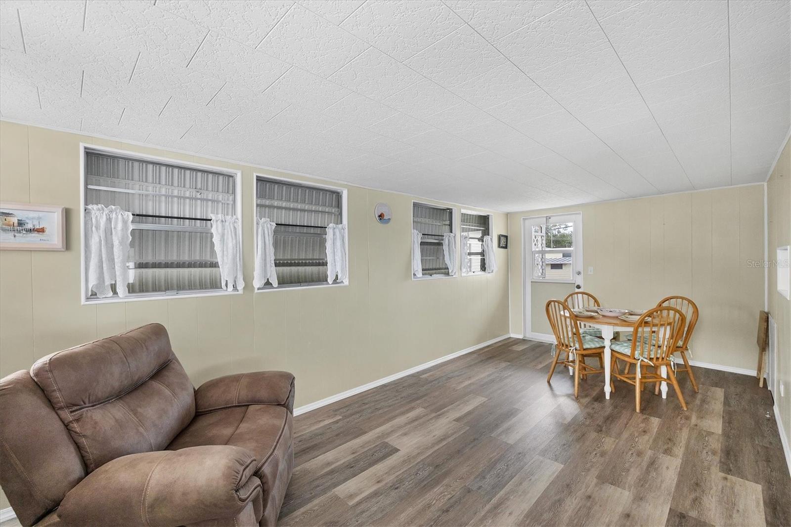 TIDEVUE/DE SOTO COMMUNITY UNIT ONE - Residential