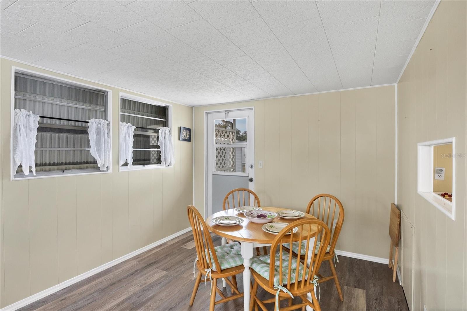 TIDEVUE/DE SOTO COMMUNITY UNIT ONE - Residential