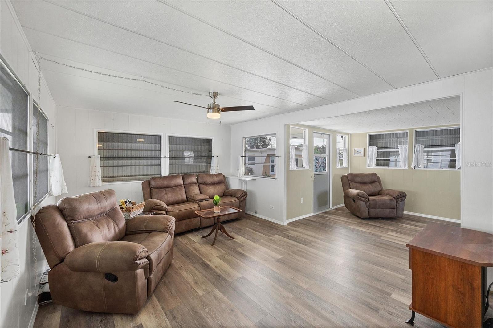 TIDEVUE/DE SOTO COMMUNITY UNIT ONE - Residential