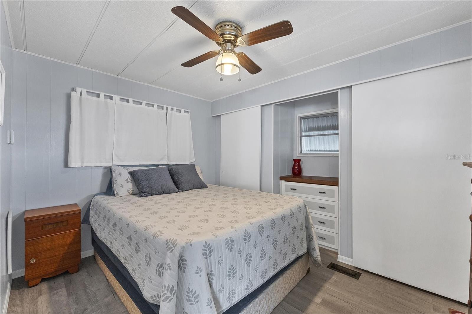 TIDEVUE/DE SOTO COMMUNITY UNIT ONE - Residential