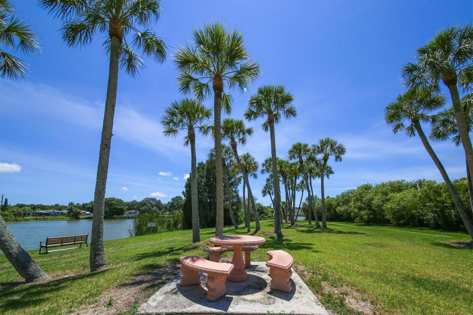 TIDEVUE/DE SOTO COMMUNITY UNIT ONE - Residential