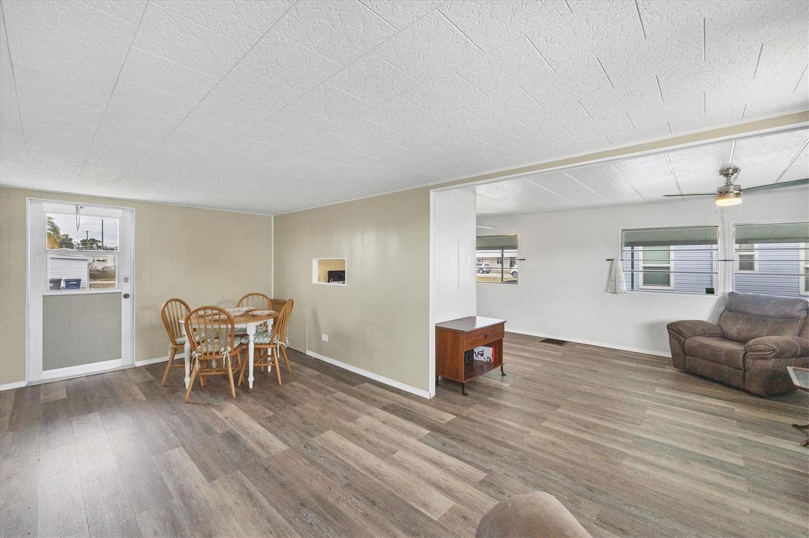 TIDEVUE/DE SOTO COMMUNITY UNIT ONE - Residential