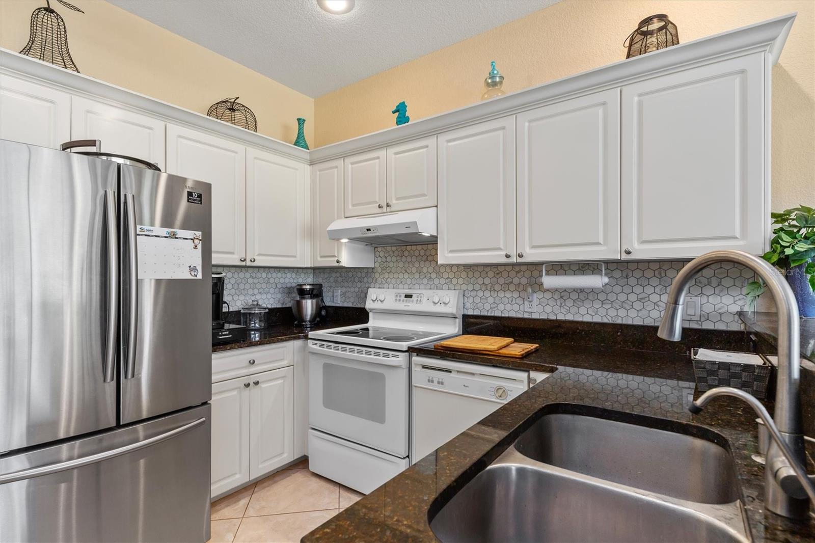 SEMINOLE LAKES PH 02 - Residential