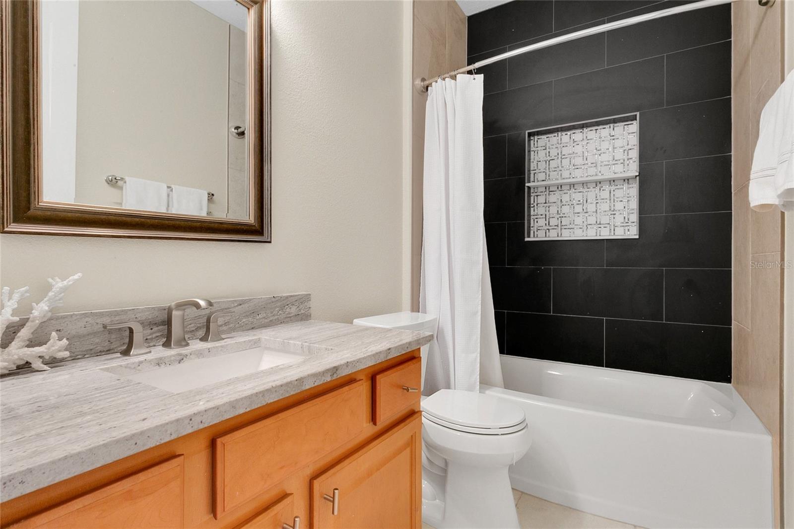 BUCKINGHAM ESTATES PH 2 - Residential