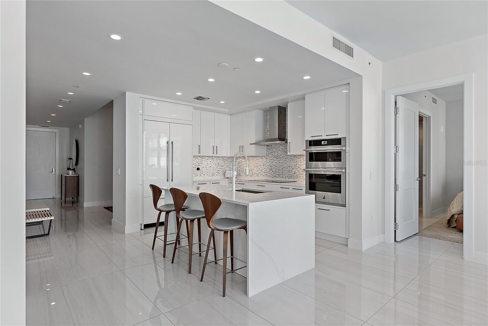 301 1ST STREET S 2104