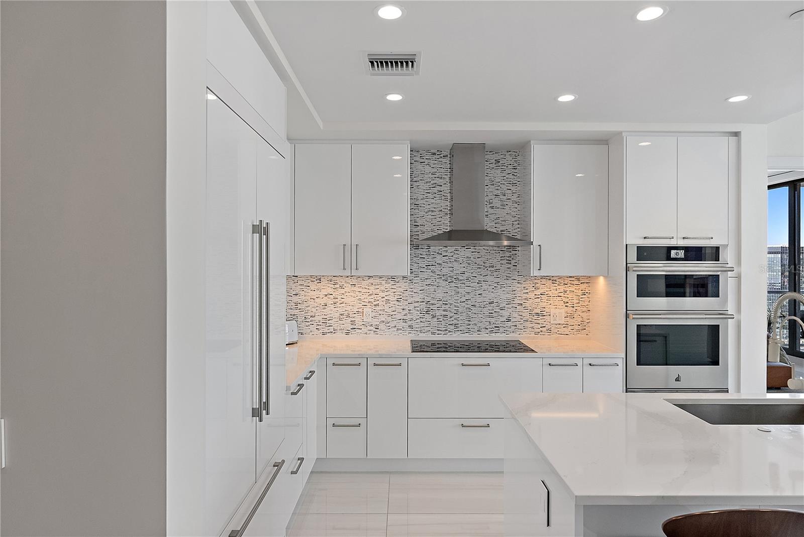 301 1ST STREET S 2104