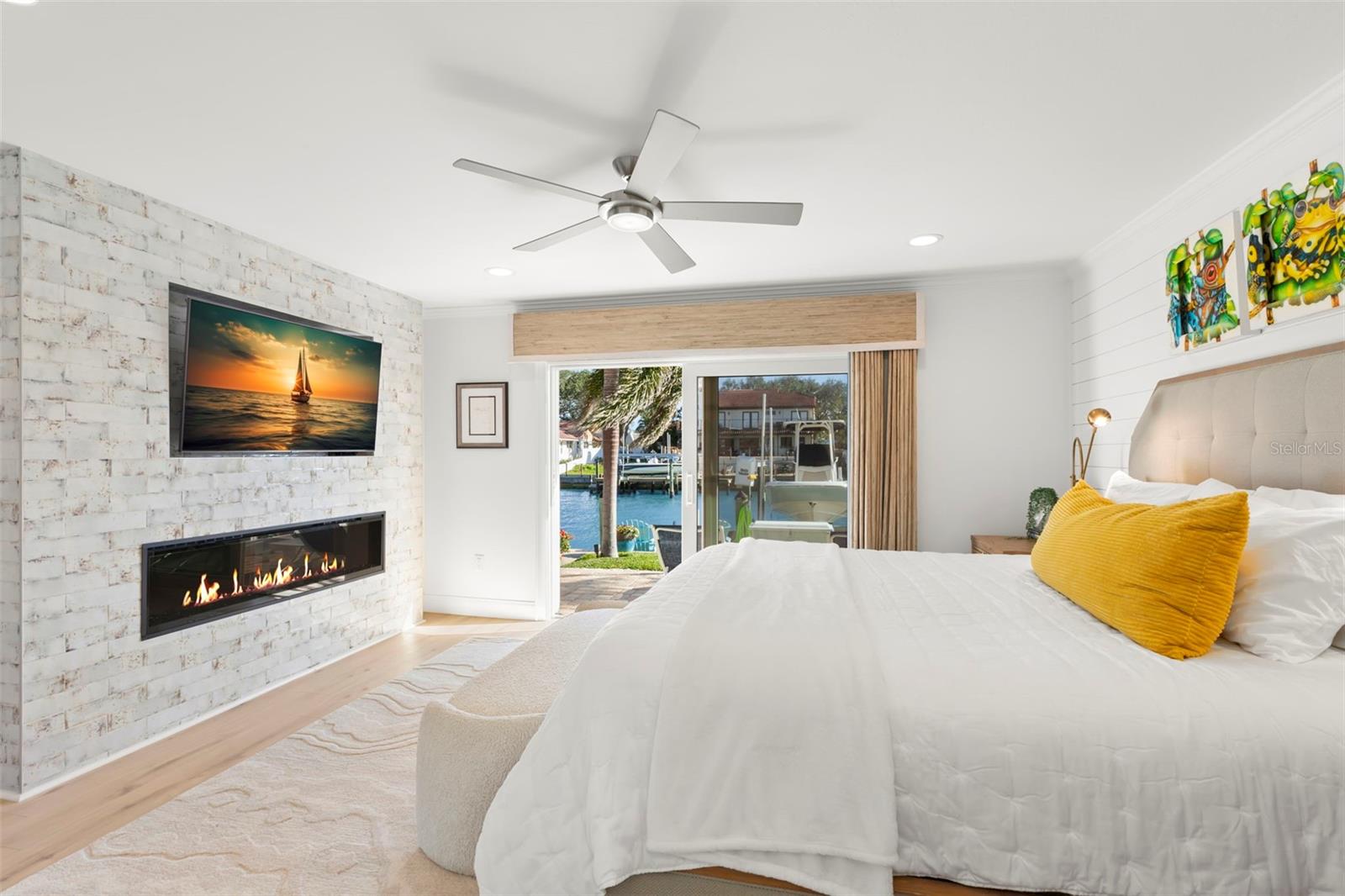 BAYWAY ISLES UNIT 1 - Residential