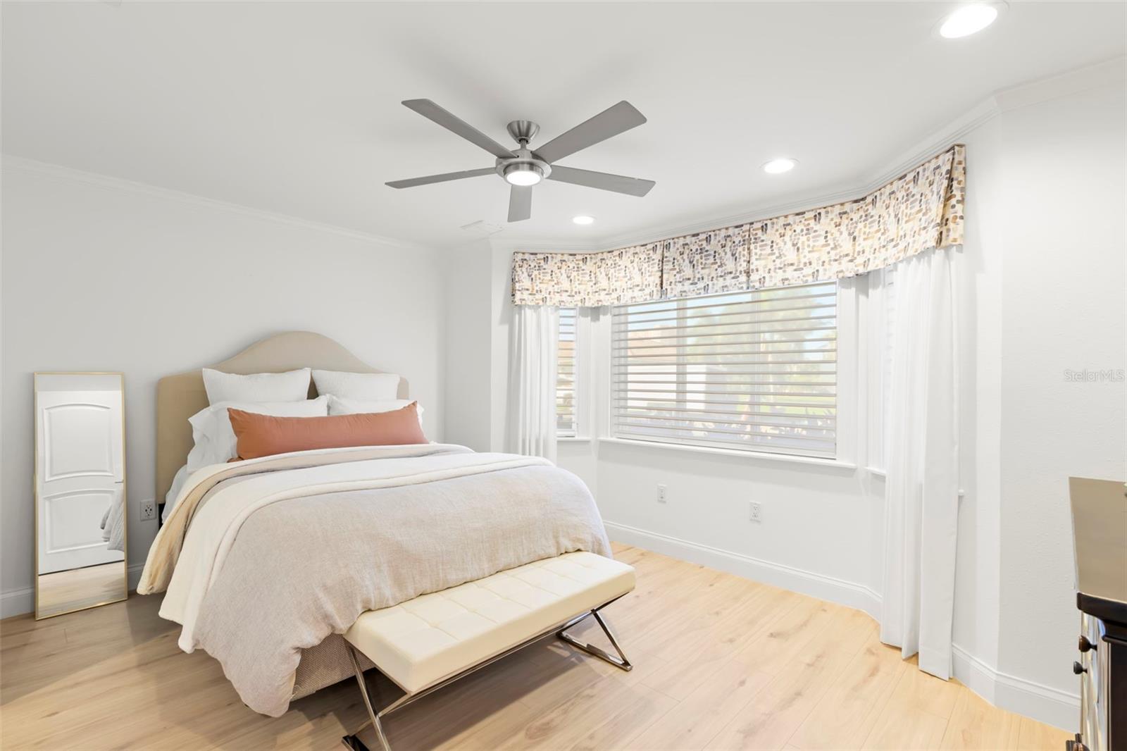 BAYWAY ISLES UNIT 1 - Residential