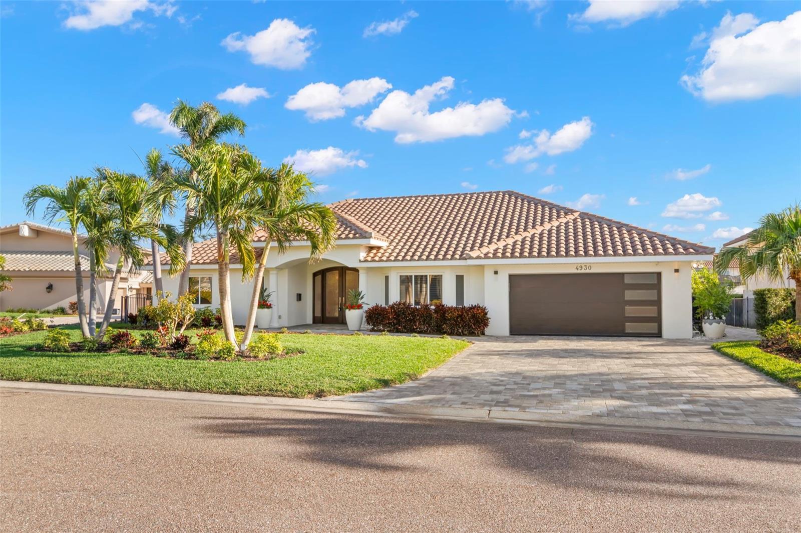 BAYWAY ISLES UNIT 1 - Residential