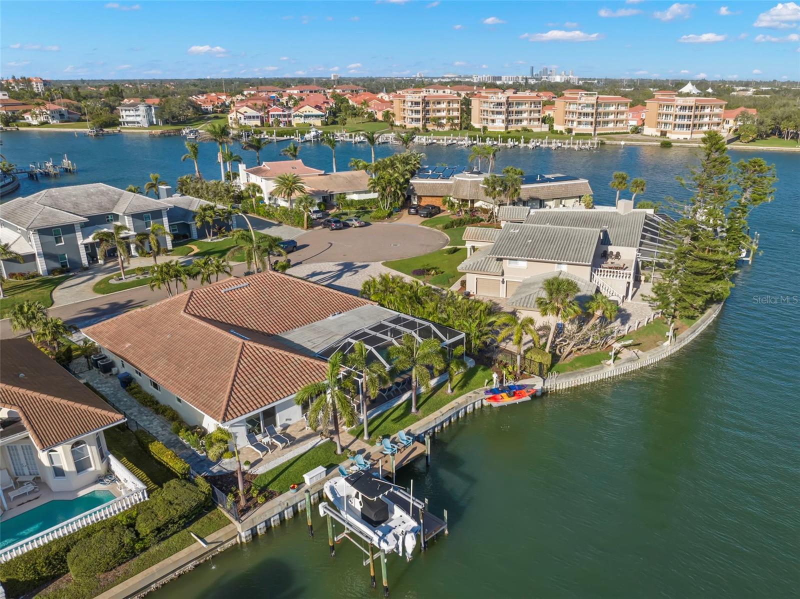 BAYWAY ISLES UNIT 1 - Residential