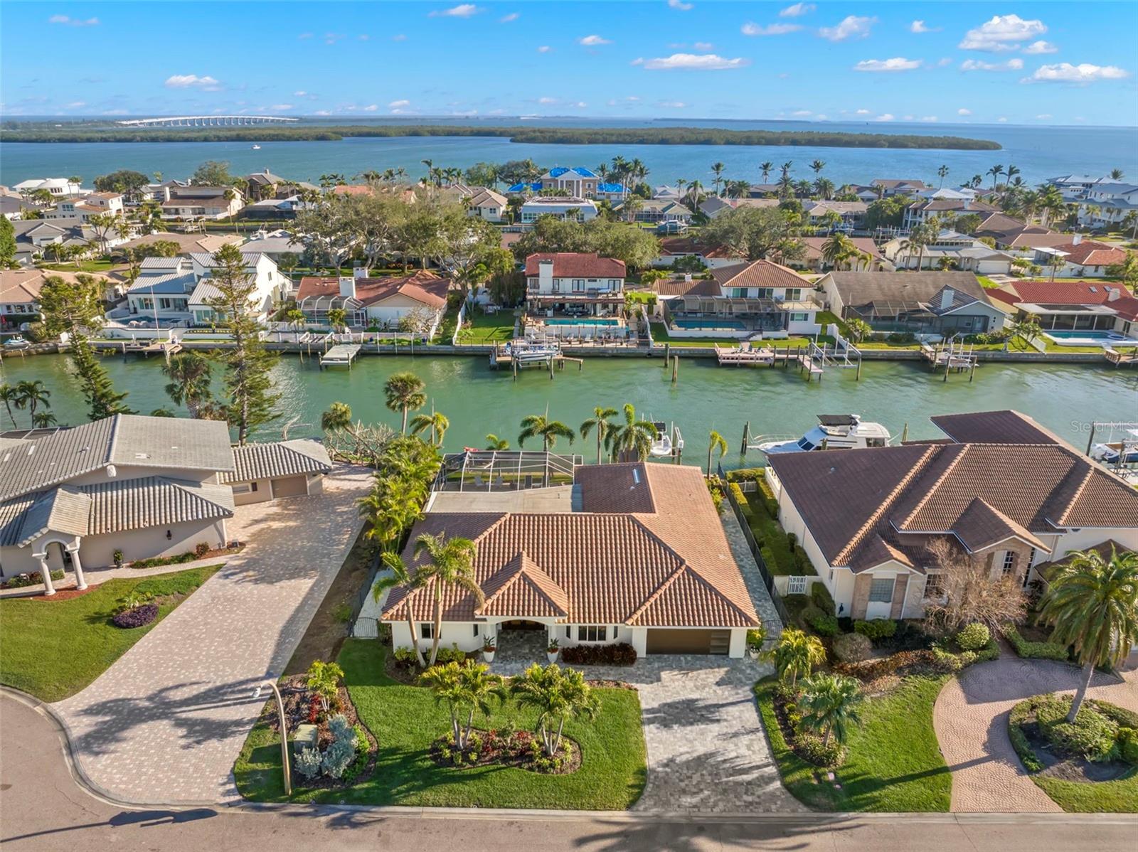 BAYWAY ISLES UNIT 1 - Residential