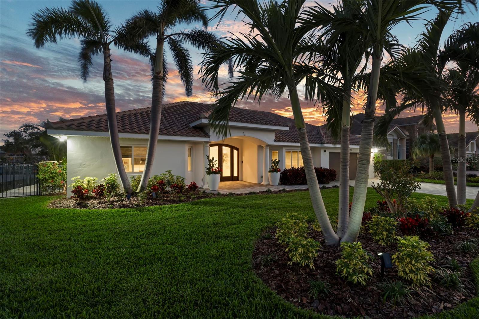 BAYWAY ISLES UNIT 1 - Residential