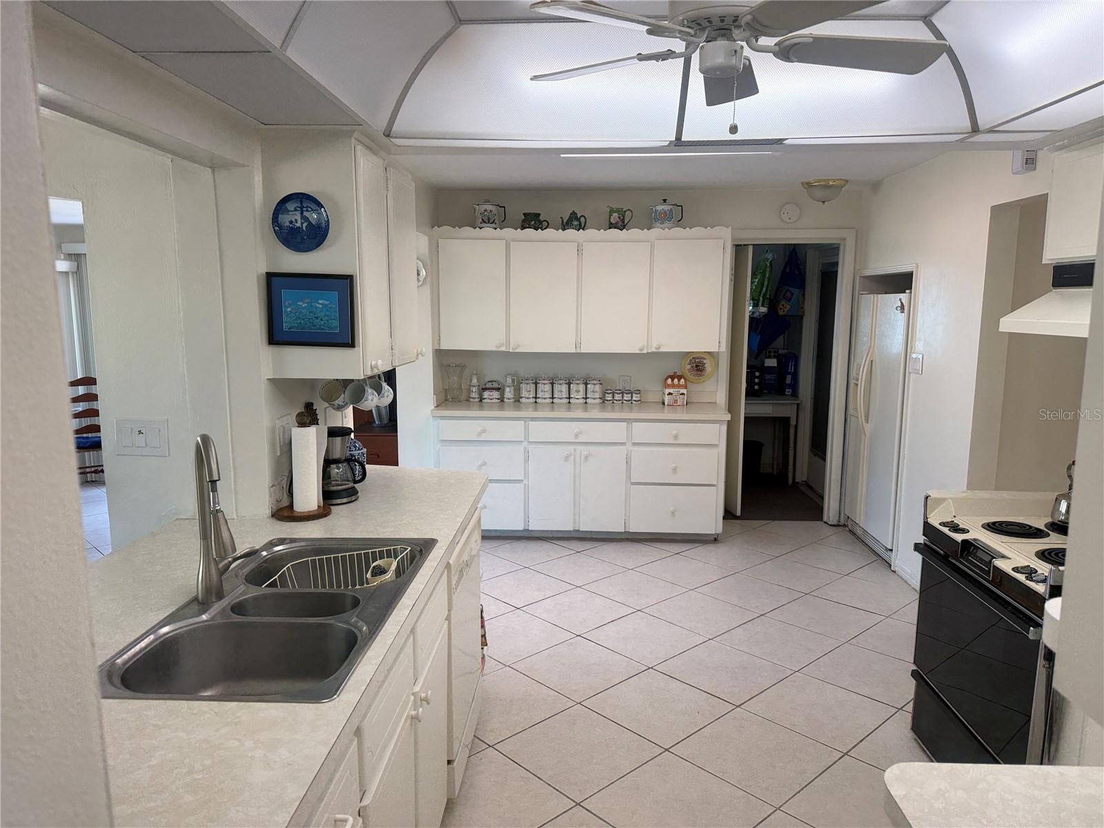 TAMARAC BY THE GULF 1ST ADD - Residential