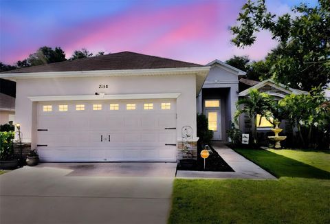 A home in WINTER HAVEN