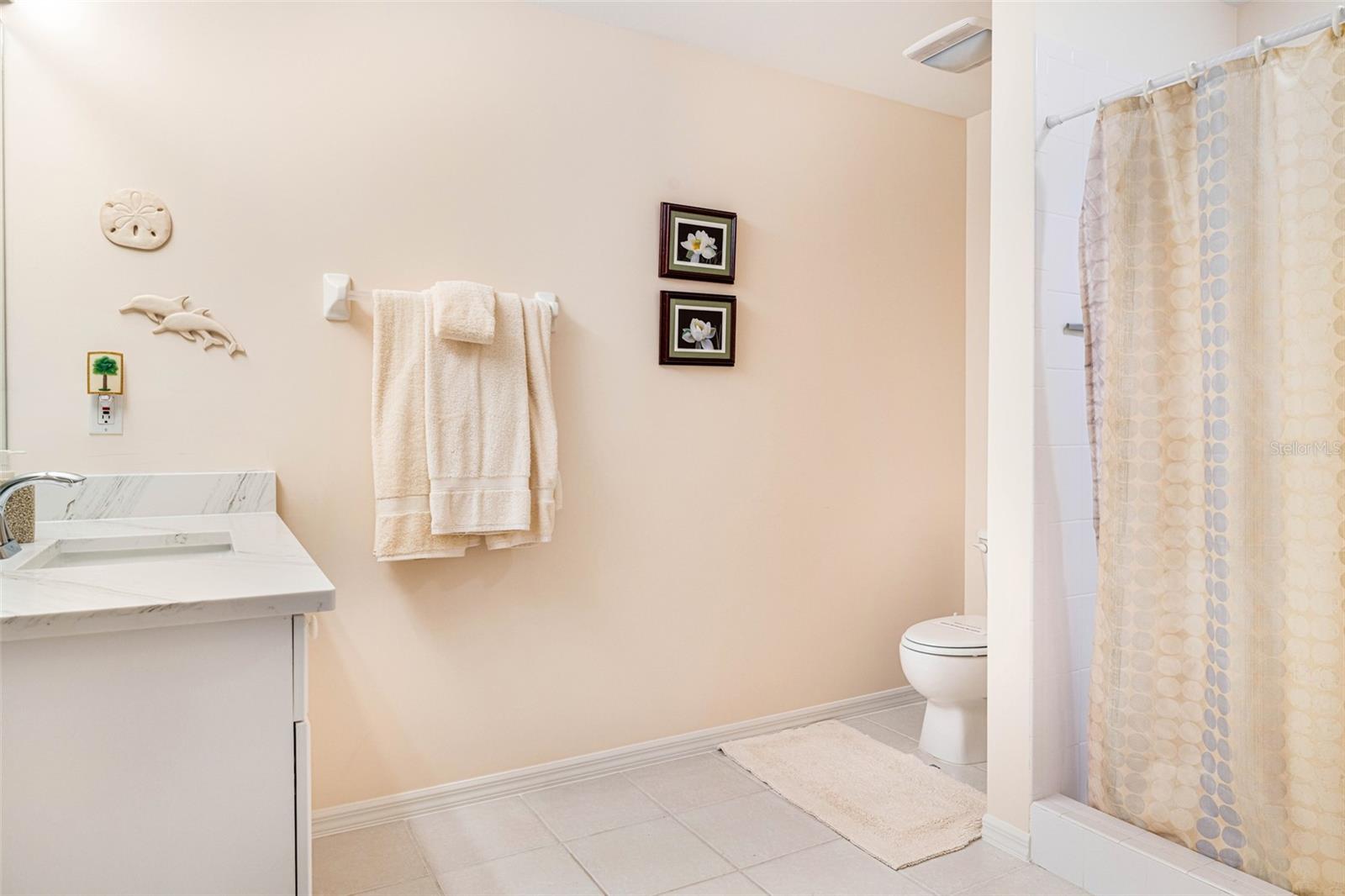 HARBOR PLACE VISTAS CONDO - Residential