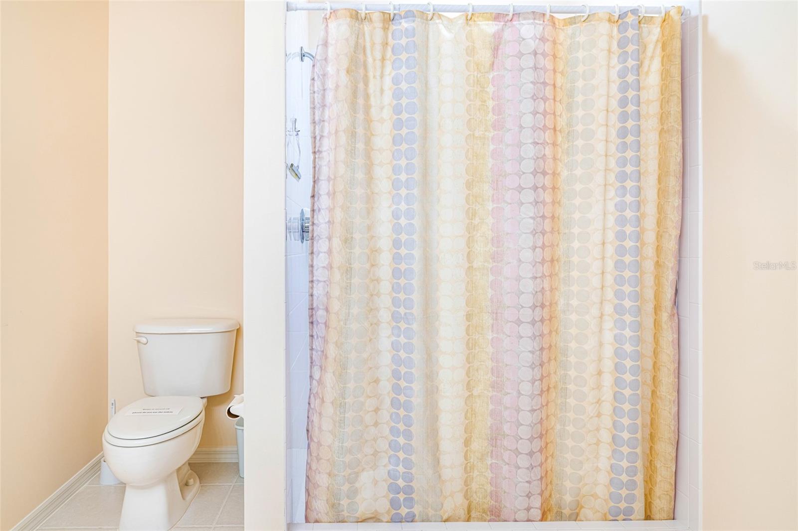 HARBOR PLACE VISTAS CONDO - Residential