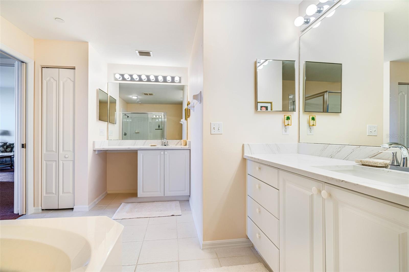 HARBOR PLACE VISTAS CONDO - Residential