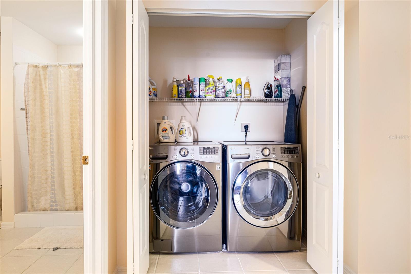 HARBOR PLACE VISTAS CONDO - Residential