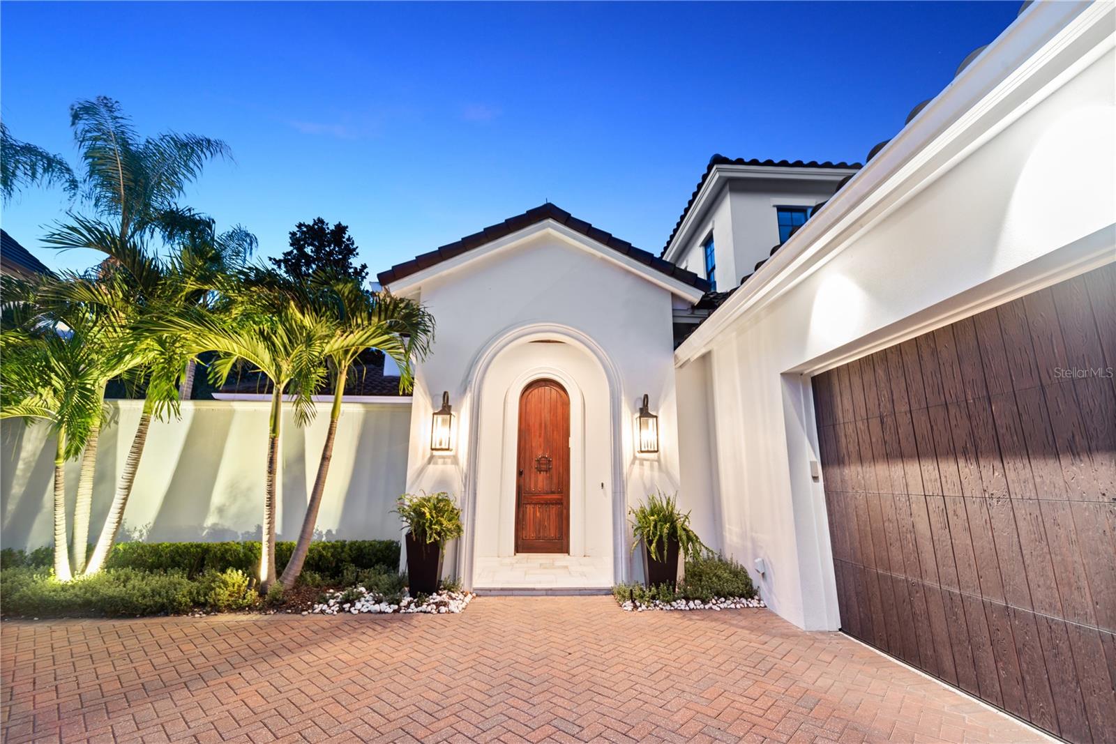 9743 COVENT GARDEN DRIVE