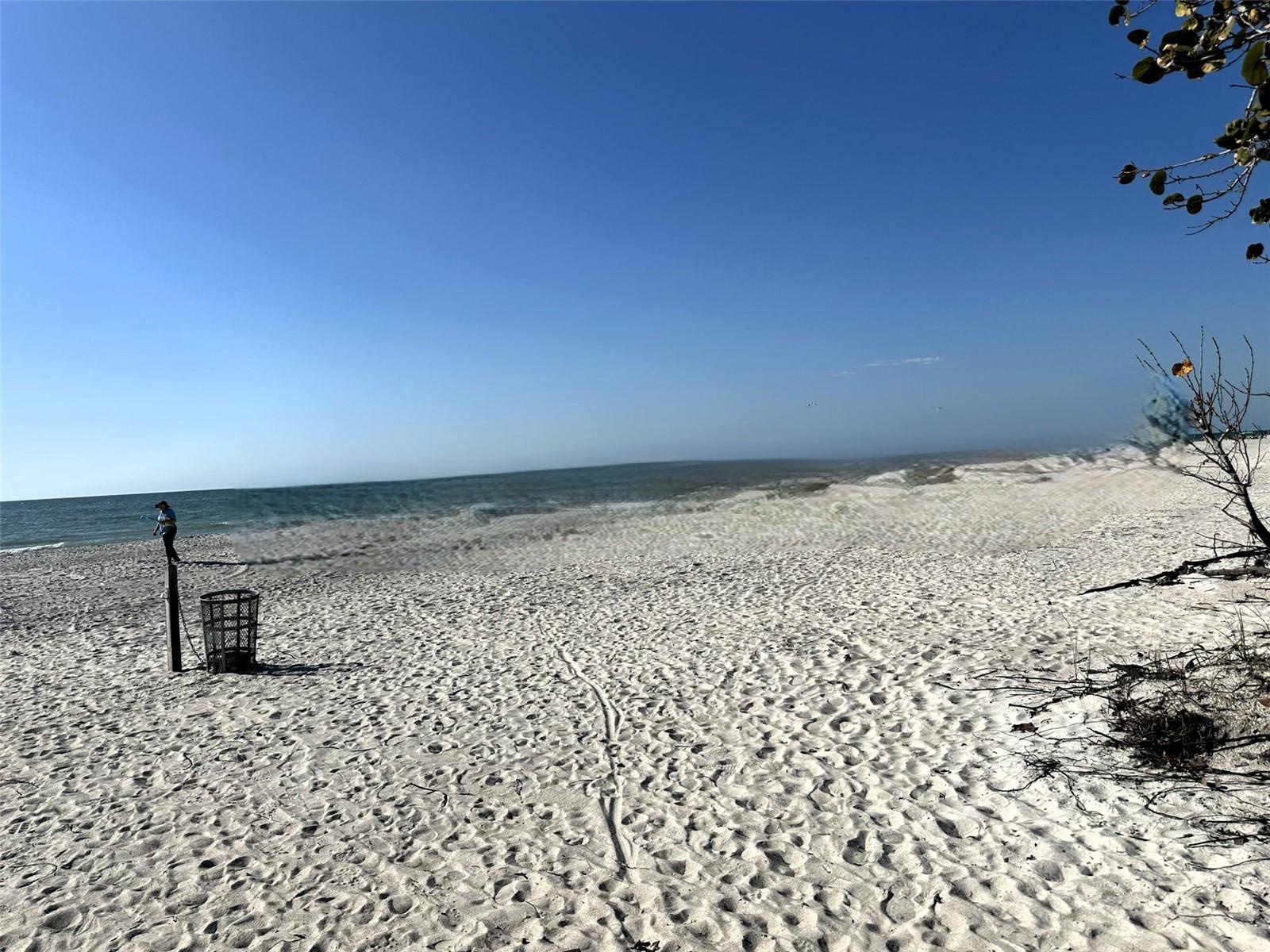 INDIAN ROCKS BEACH - Land