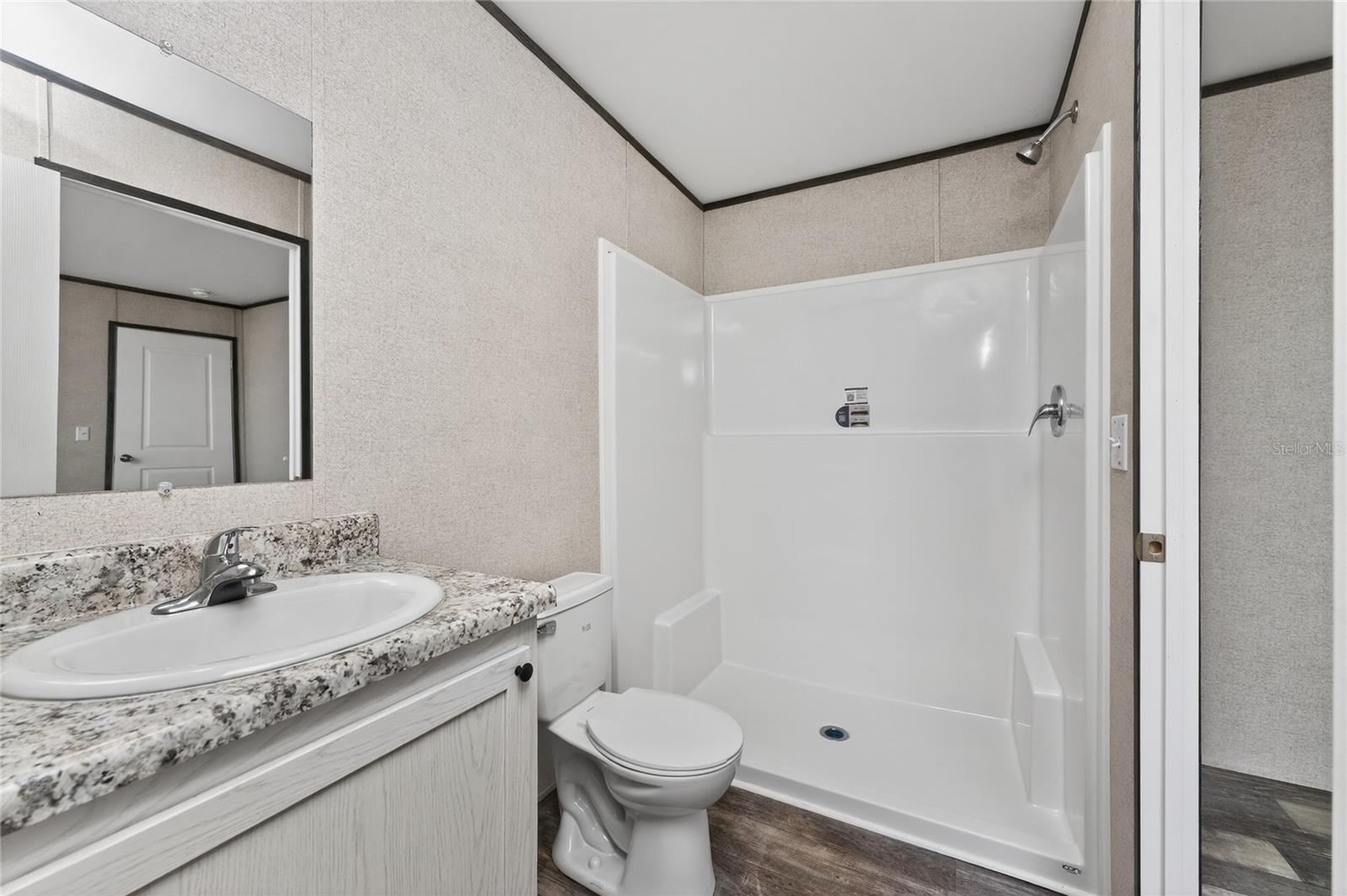 VILLAGE HOLIDAY LAKE - Residential