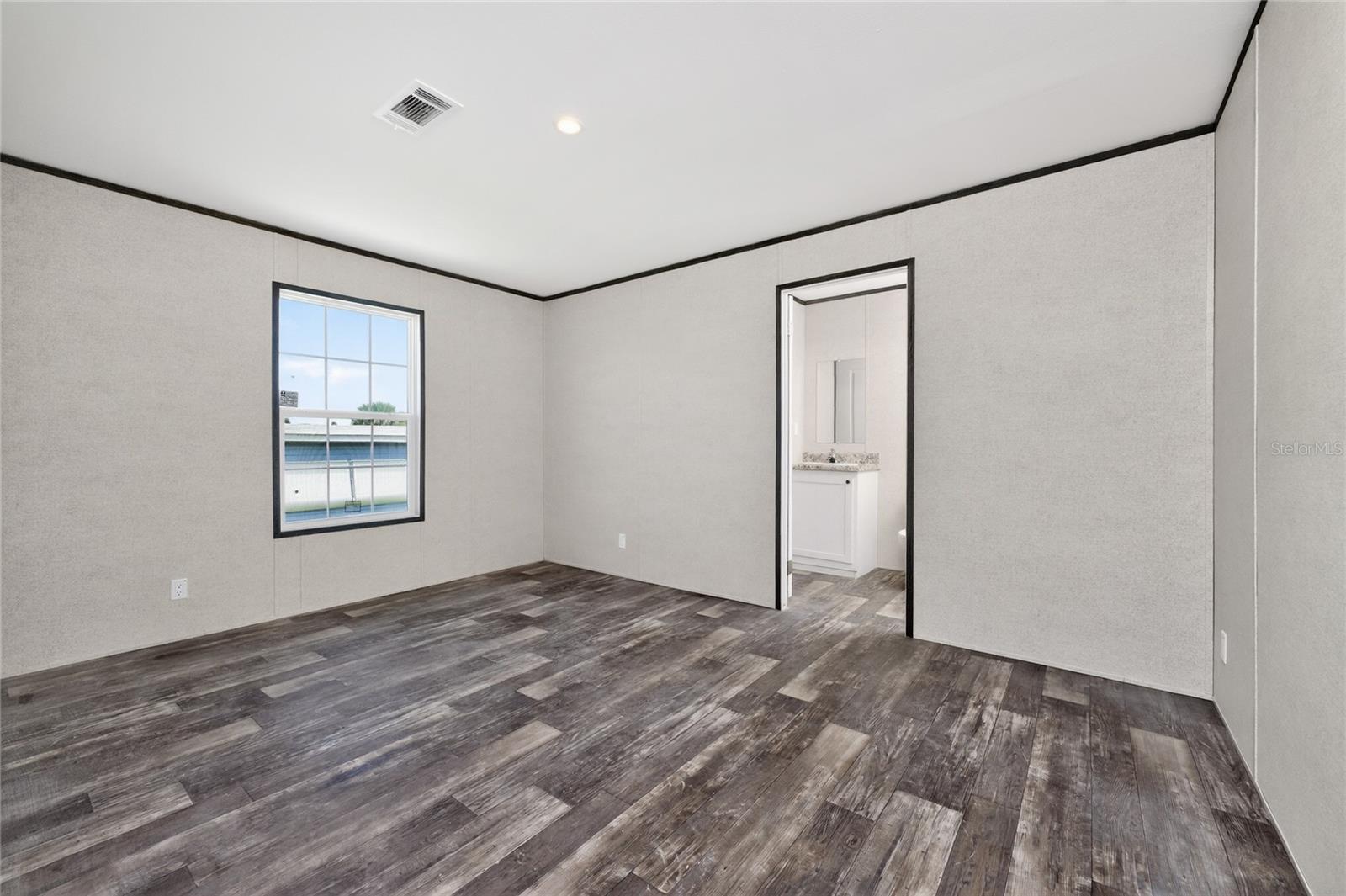 VILLAGE HOLIDAY LAKE - Residential