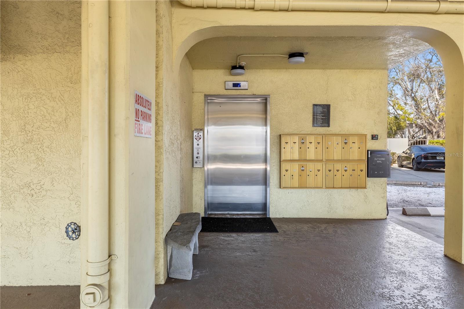 LIGHTHOUSE HARBOR MARINA CONDO - Residential