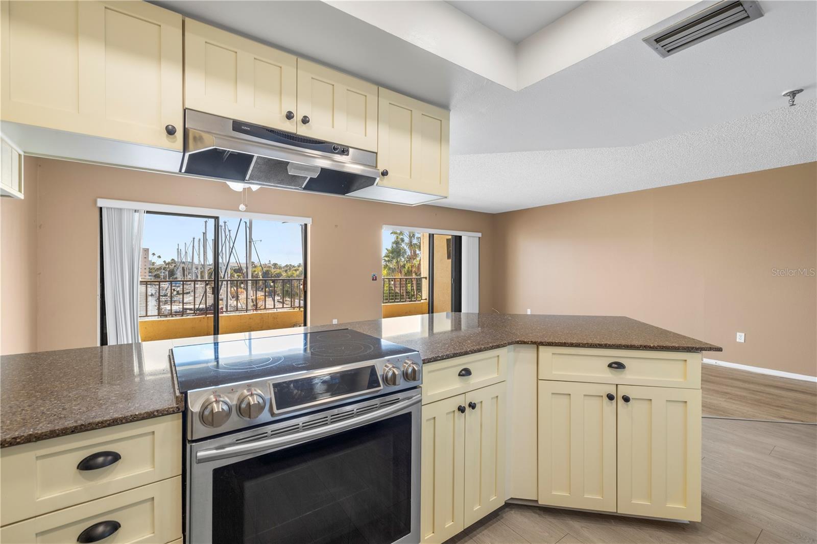 LIGHTHOUSE HARBOR MARINA CONDO - Residential