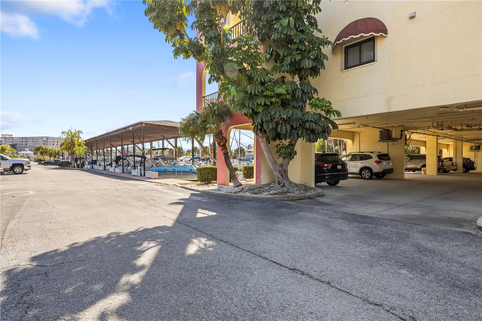 1750 HARBOR PLACE S 202